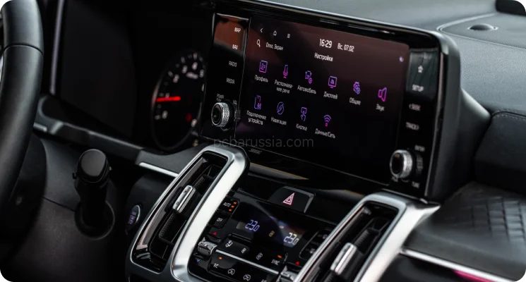 Автомобильная печатная плата - информационно-развлекательная система автомобиля